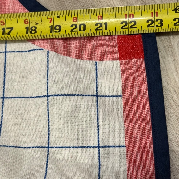 Vintage Pantry Kitchen Apron Red Apple Cherry Blue Gingham Pocket Baking Cooking - Picture 3 of 3